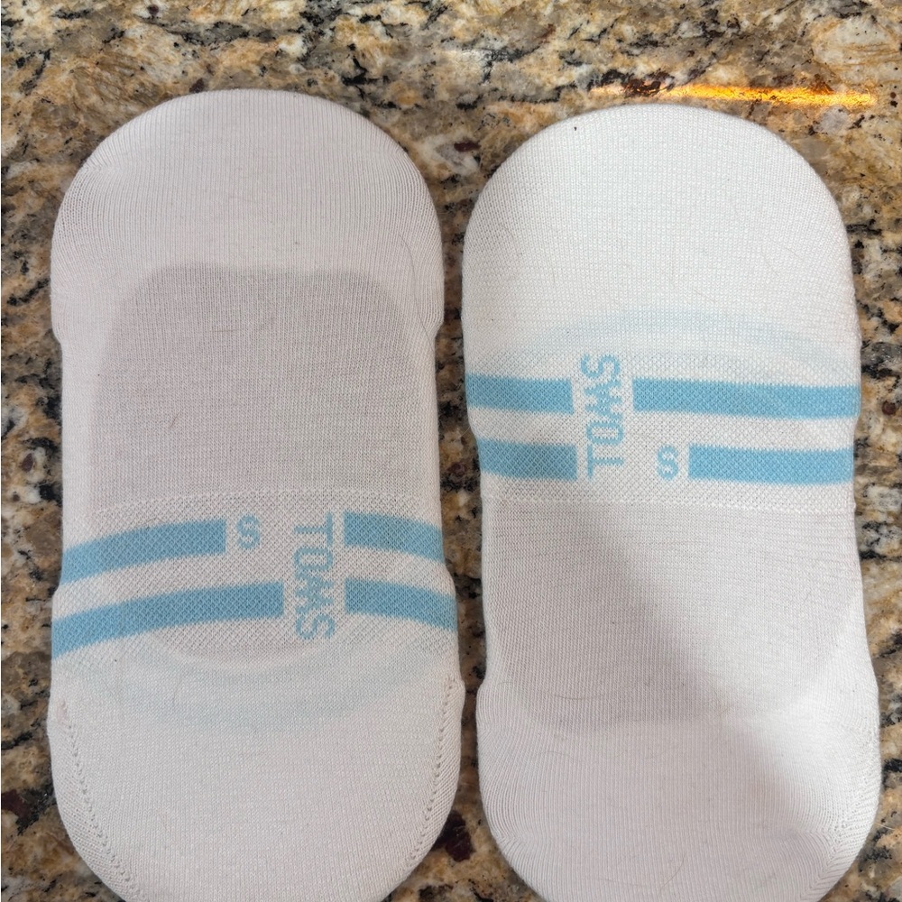 NEW White and Blue No-Show Socks - Picture 2 of 2